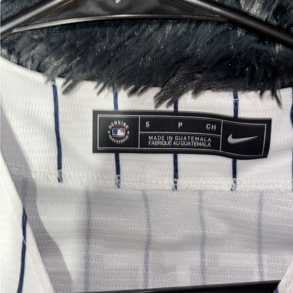 Derek Jeter Hall of Fame Cooperstown Jersey - Picture 6 of 6